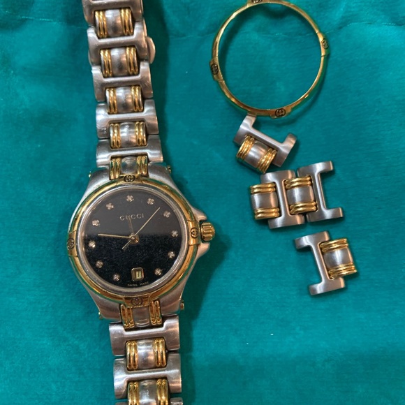 Gucci Accessories - Gucci watch